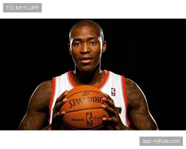 克劳福德前场篮板嗅觉敏锐,青岛内线得分保障得到进一步巩固